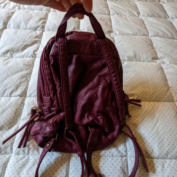 Wallflower Backpack - Picture 3 of 14